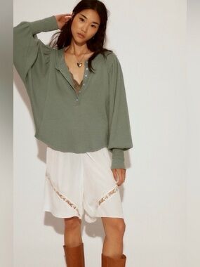 NWT Free People Sage Waffle Henley with Puff Shoulders